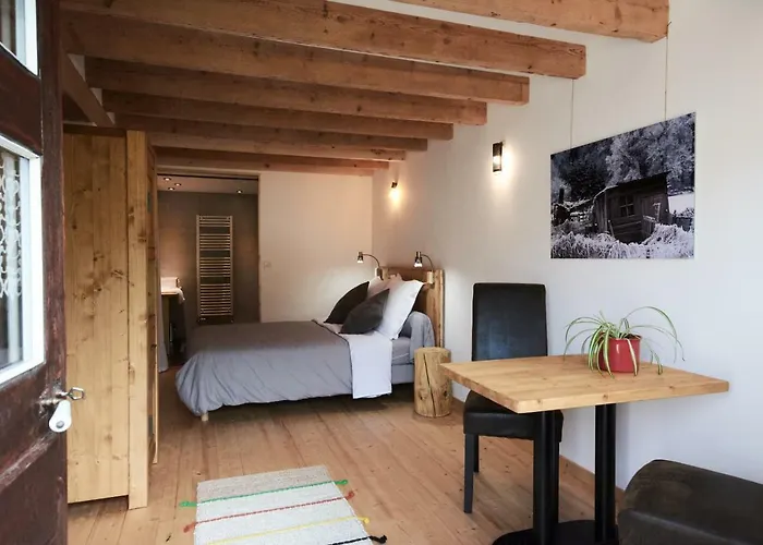 La Foyère Bed & Breakfast 3*